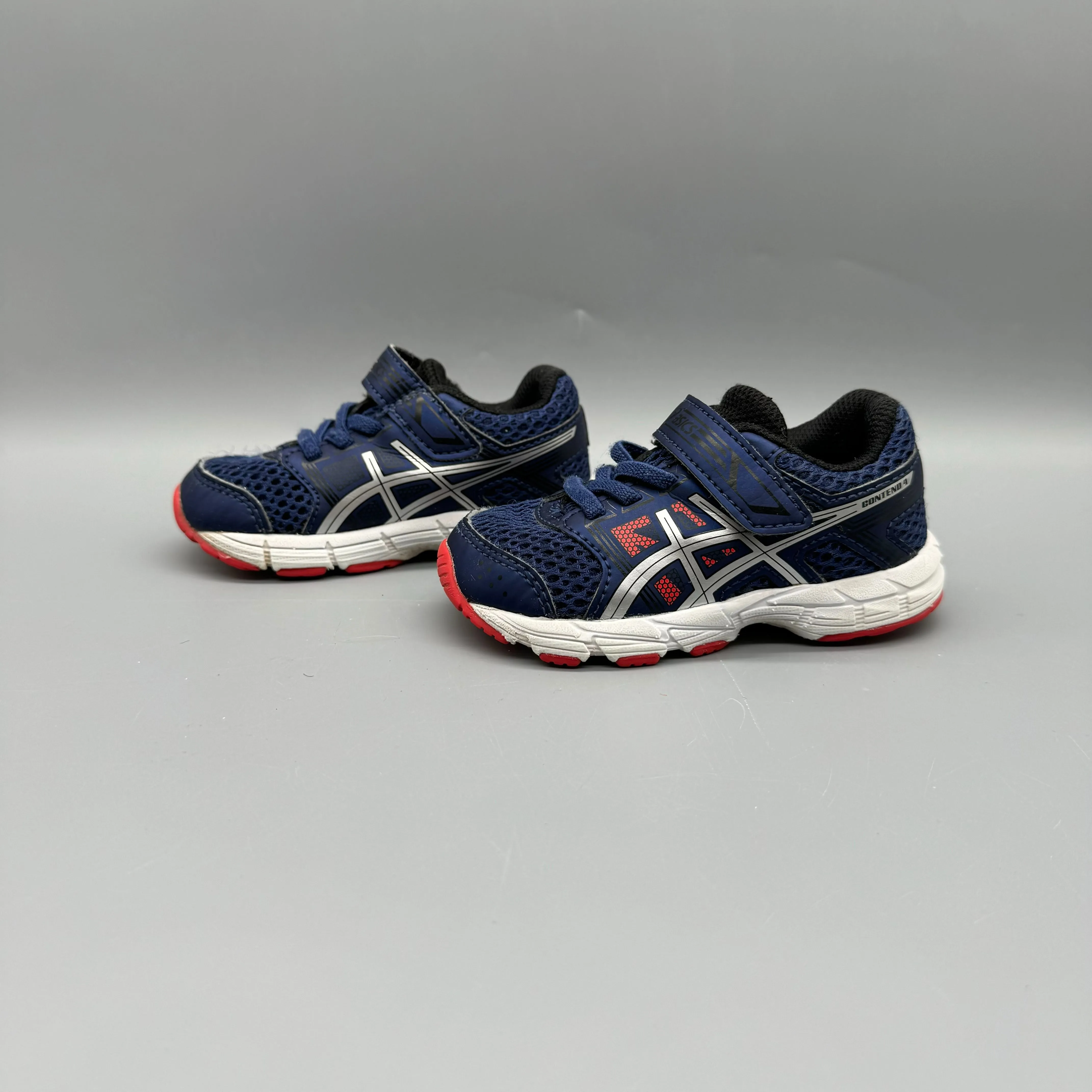 Asics / Runner / US5