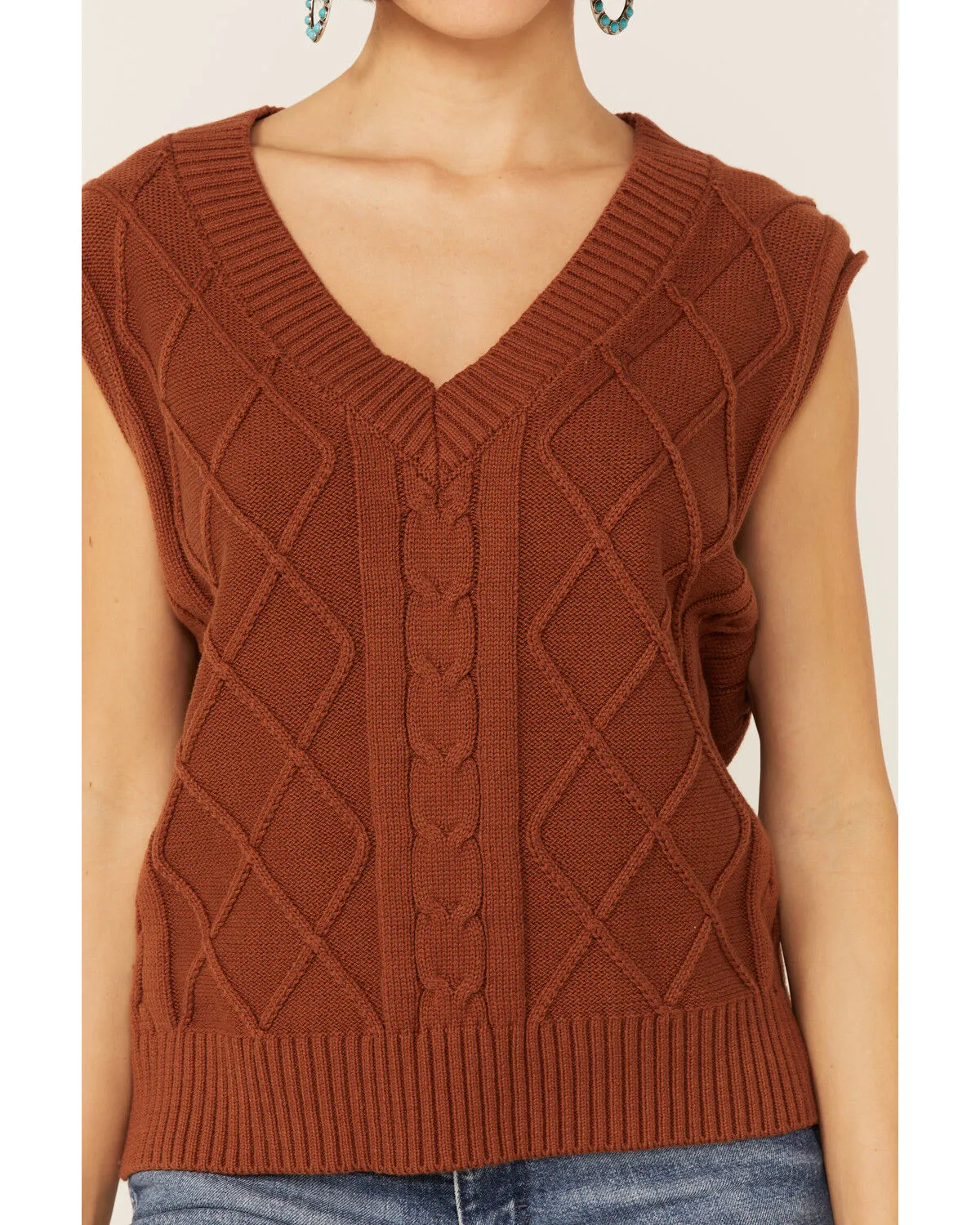 Callahan Women's Crème Cable Pullover Chelle Vest