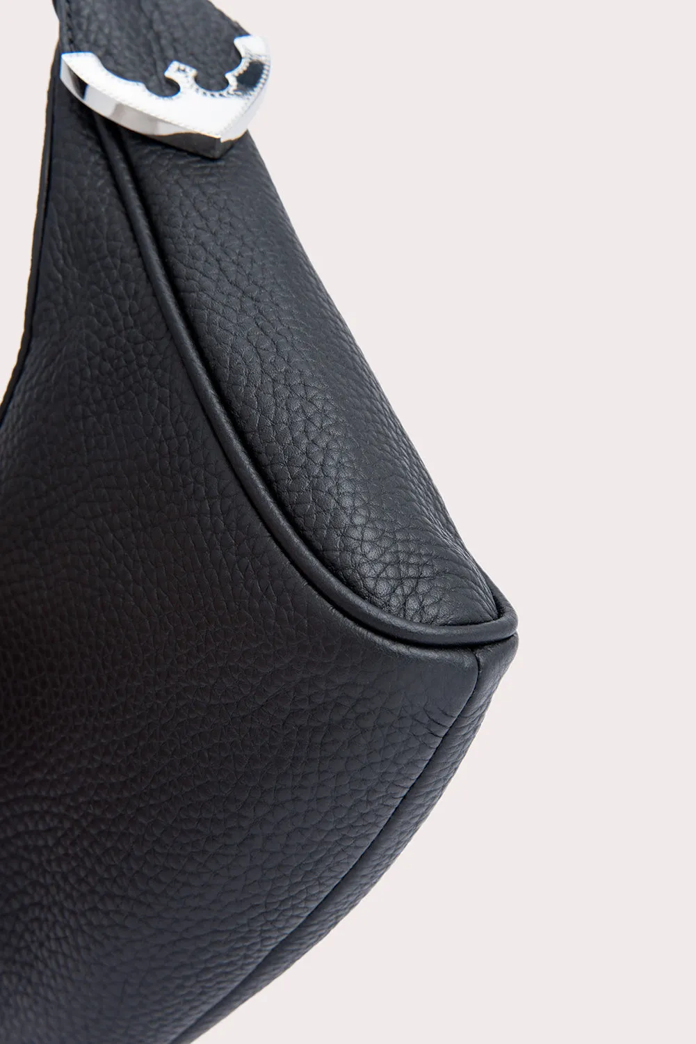 --Cosmo black flat grain leather bag-