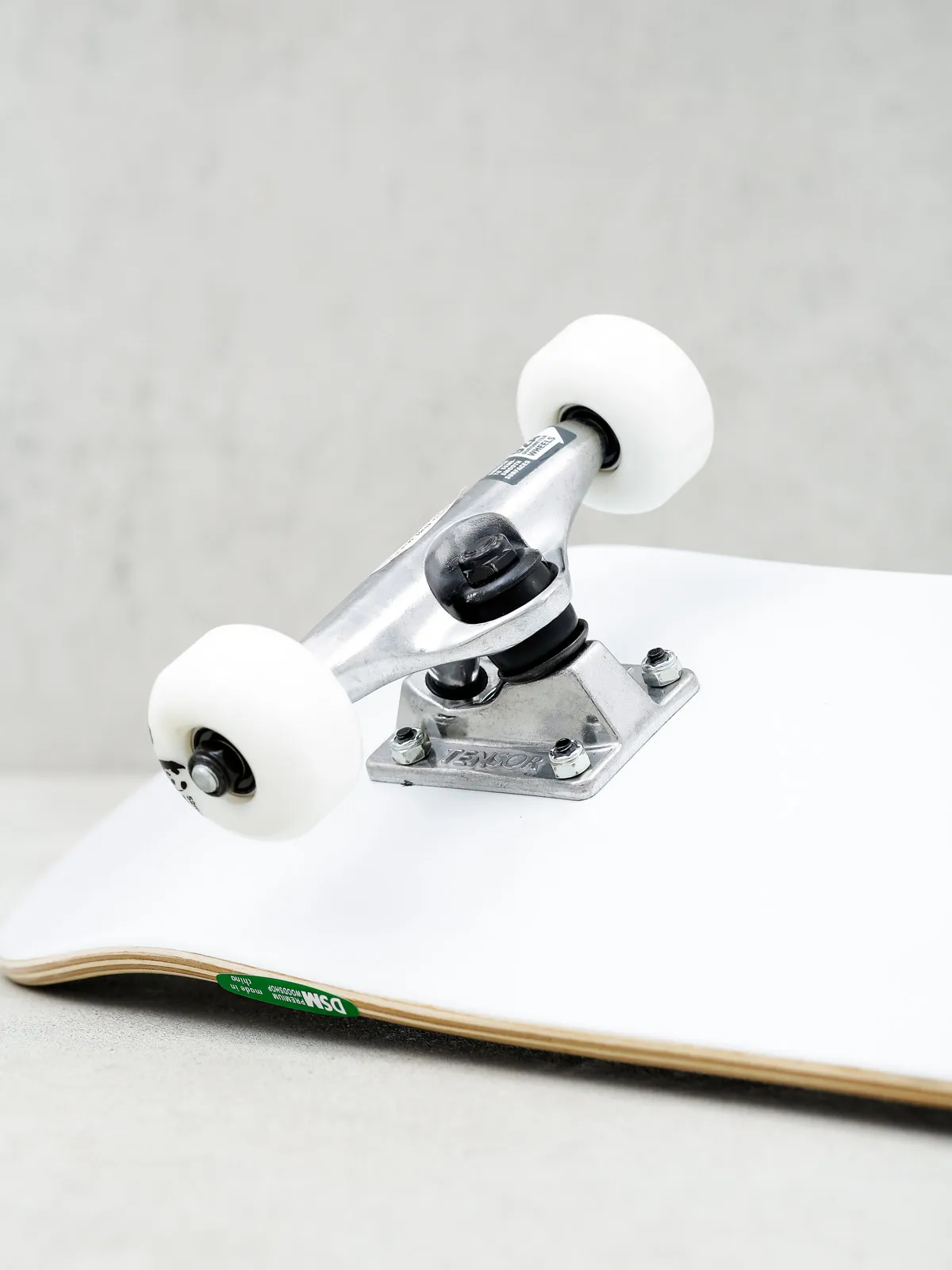 Enjoi Skateboard Whitey Panda (white)