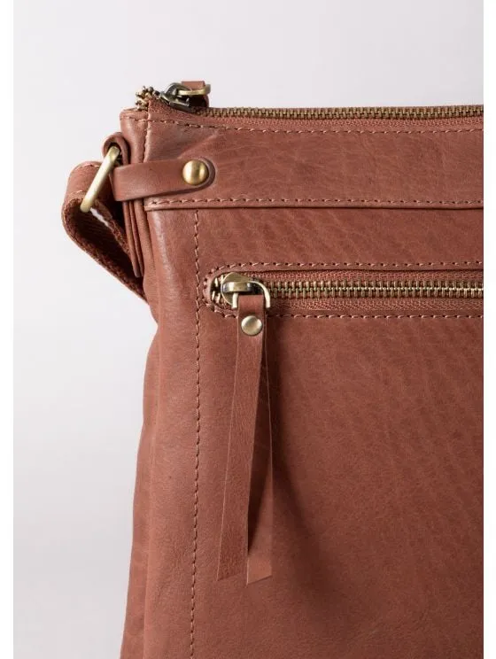 Harstone Large Leather Cross Body Bag in Tan