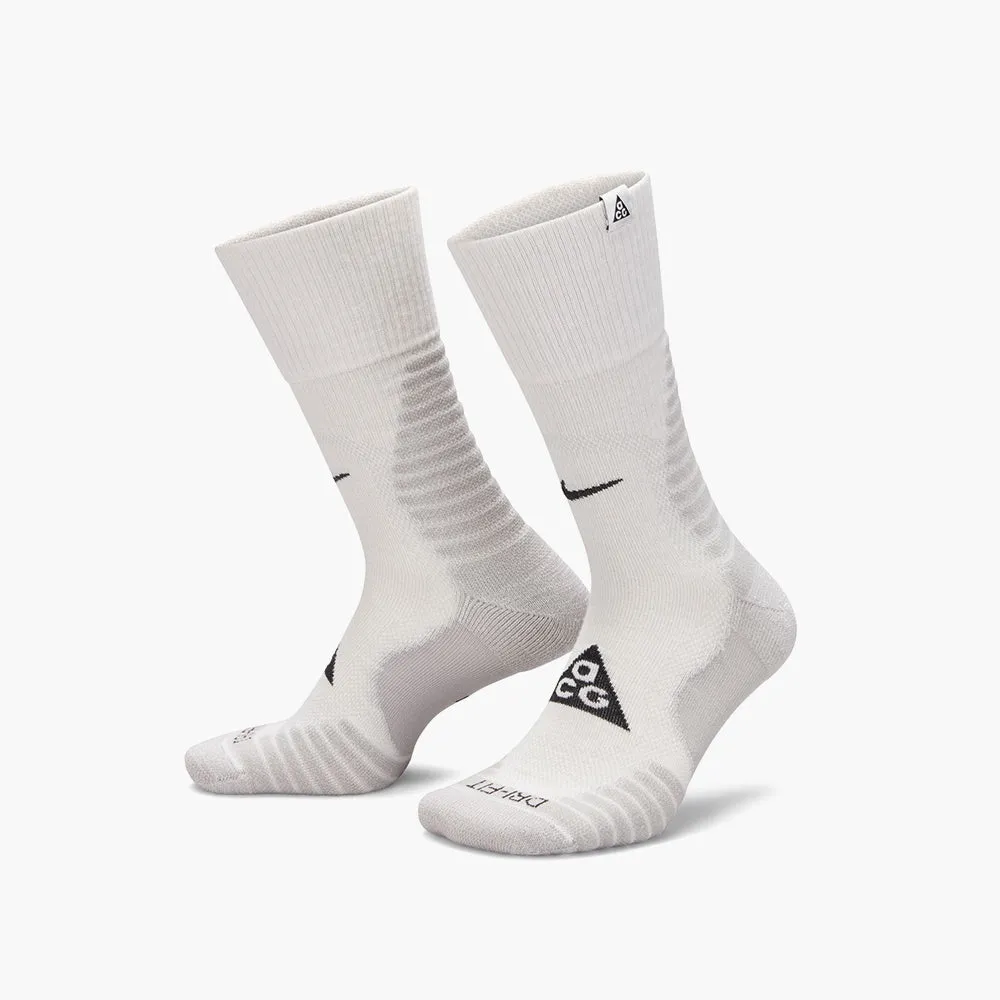 Nike ACG Outdoor Cushioned Crew Socks Summit White / Light Smoke Grey