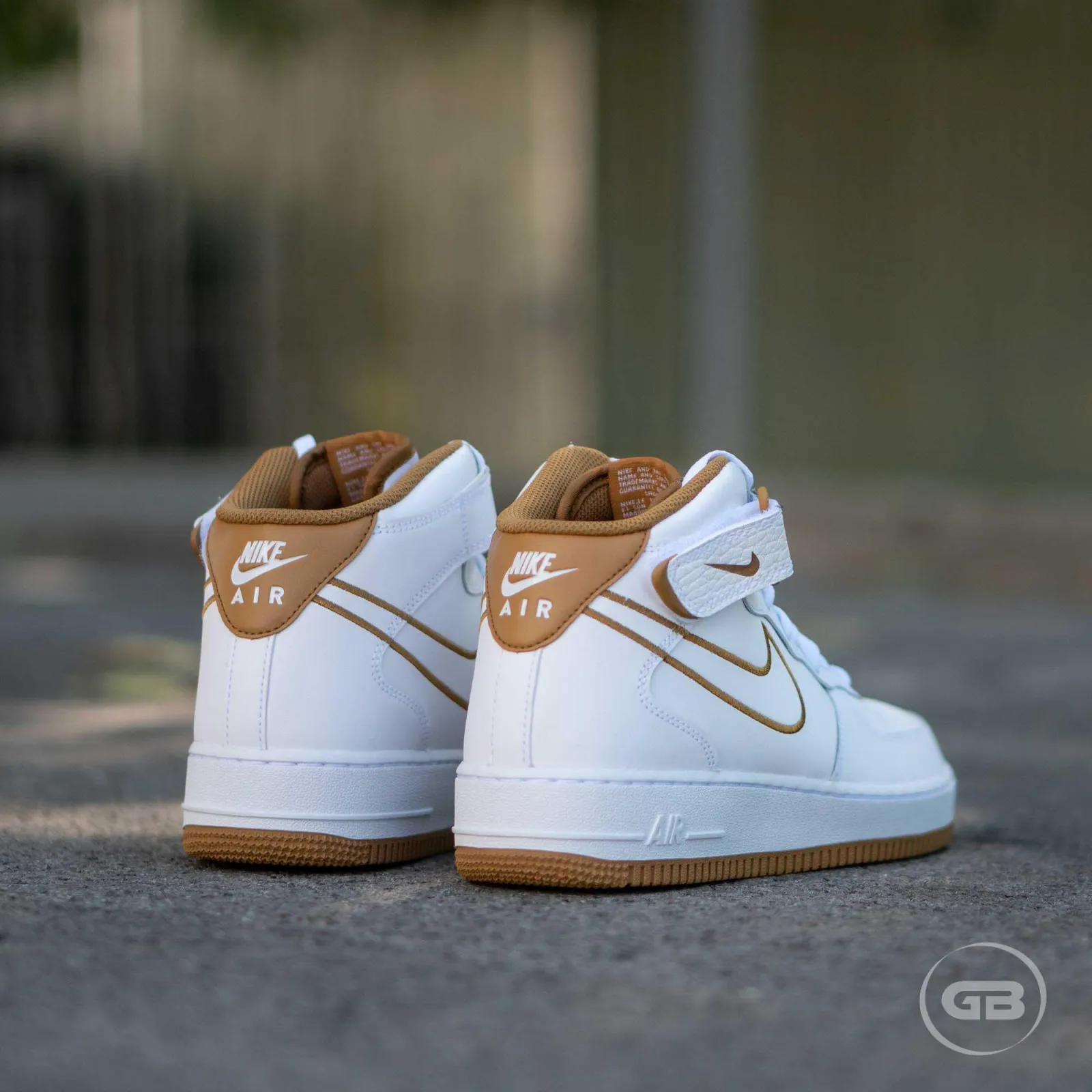 Nike Air Force 1 Mid "White Muted Bronze"