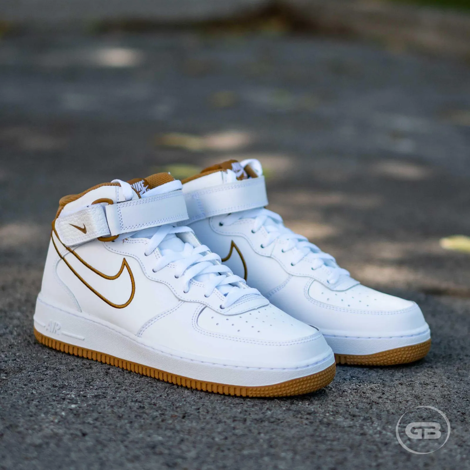 Nike Air Force 1 Mid "White Muted Bronze"