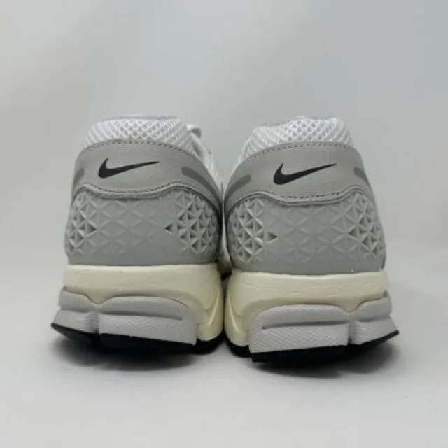 Nike air zoom vomero 5 platinum tint white black grey men's size 12 hf0731-007