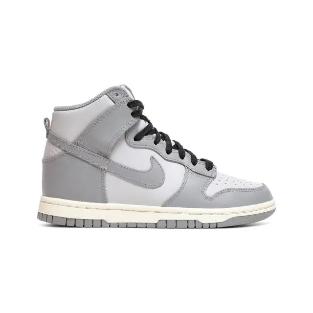 Nike Women's Dunk High (Aged Grey/ Grey/ White/ Sail/ Cr...