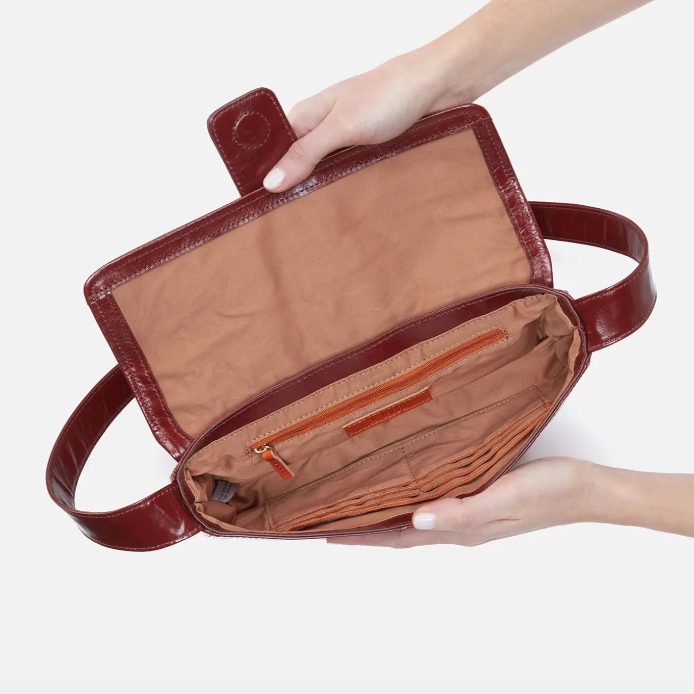 Sawyer Baguette Shoulder Bag | Polished Leather