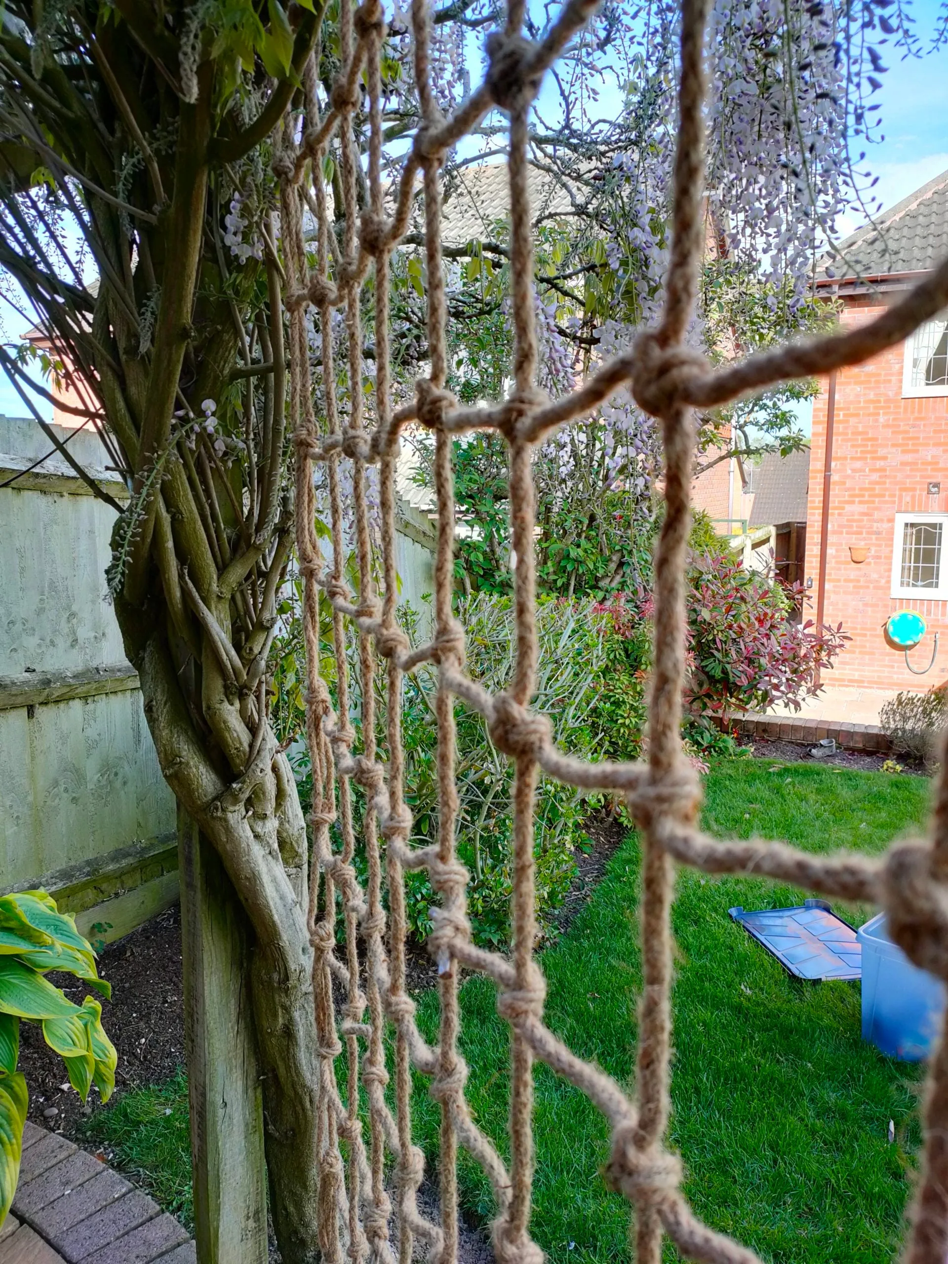 The Good Life Rope Trellis Climbing Plant Support